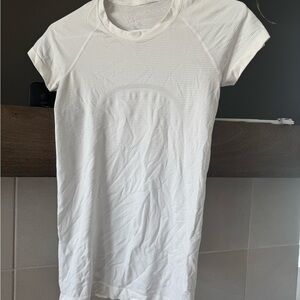 Women's White Lululemon Swiftly Short Sleeve